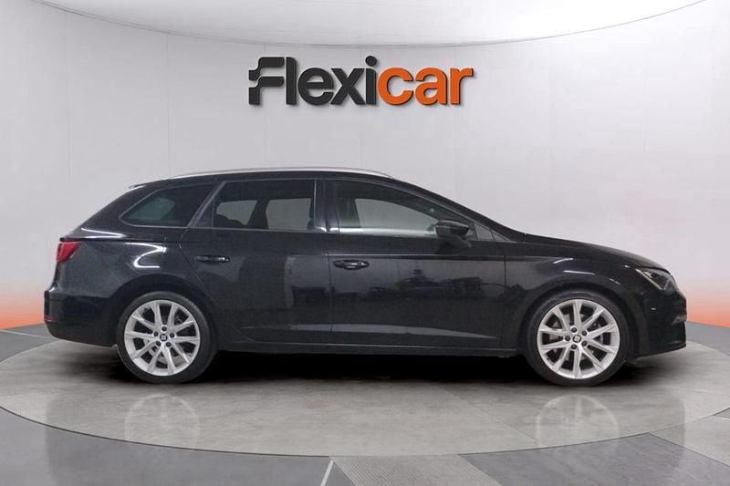 Usado Seat Leon ST FR 150 CV (110 kW) 2020 Negro Familiar