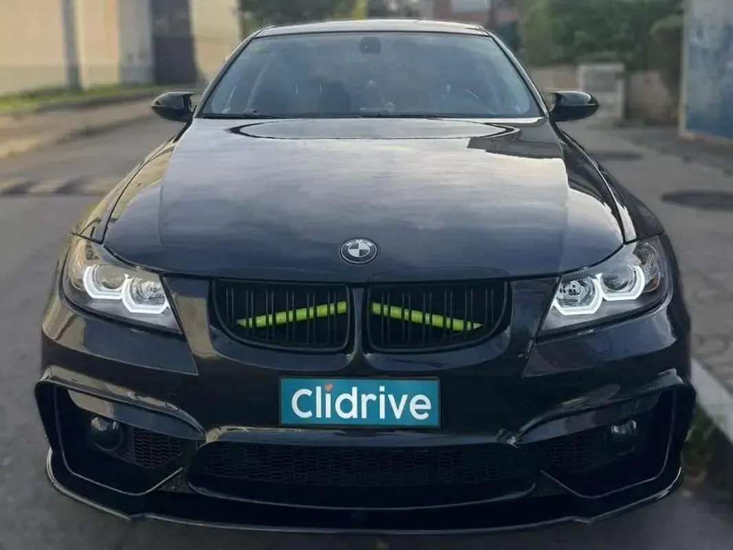 Käytetty BMW 320 Sport Line 184 HP (135 kW) 2008 Musta Sedan