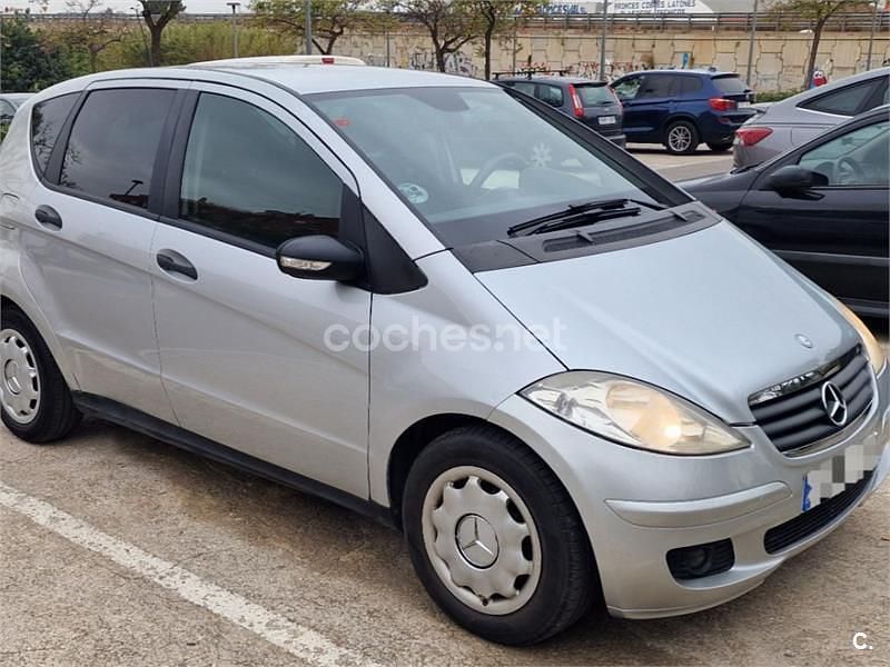 Usado Mercedes A160 Classic 82 CV (60 kW) 2007 Gris / plata Monovolumen