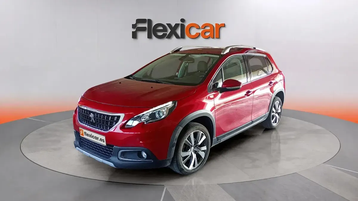 Usado Peugeot 2008 Allure 101 CV (74 kW) 2019 Rojo SUV