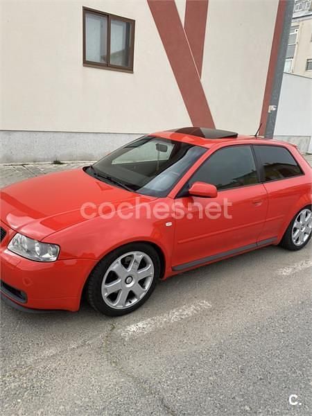 Usado Audi S3 210 CV (154 kW) 2000 Rojo Utilitario