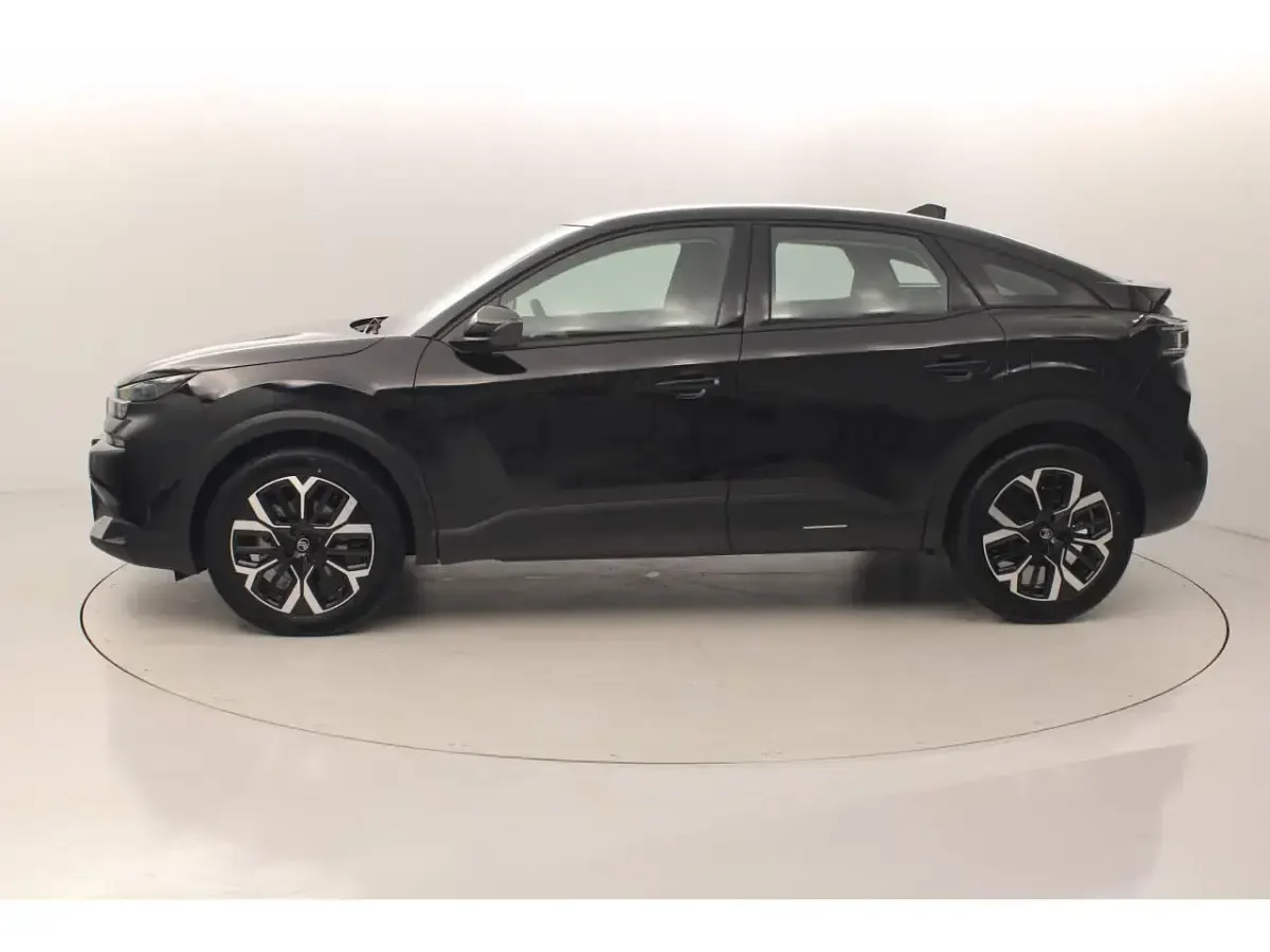Nuevo Citroën C4 Business Class 145 CV (106 kW) 2026 Negro SUV