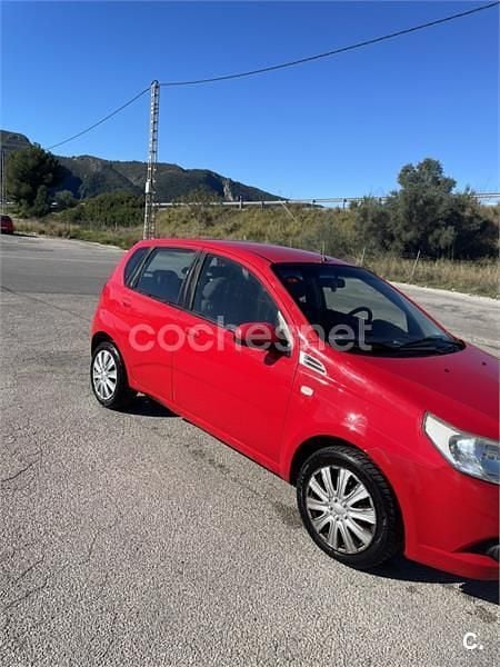 Usado Chevrolet Aveo LS 101 CV (74 kW) 2010 Rojo Berlina