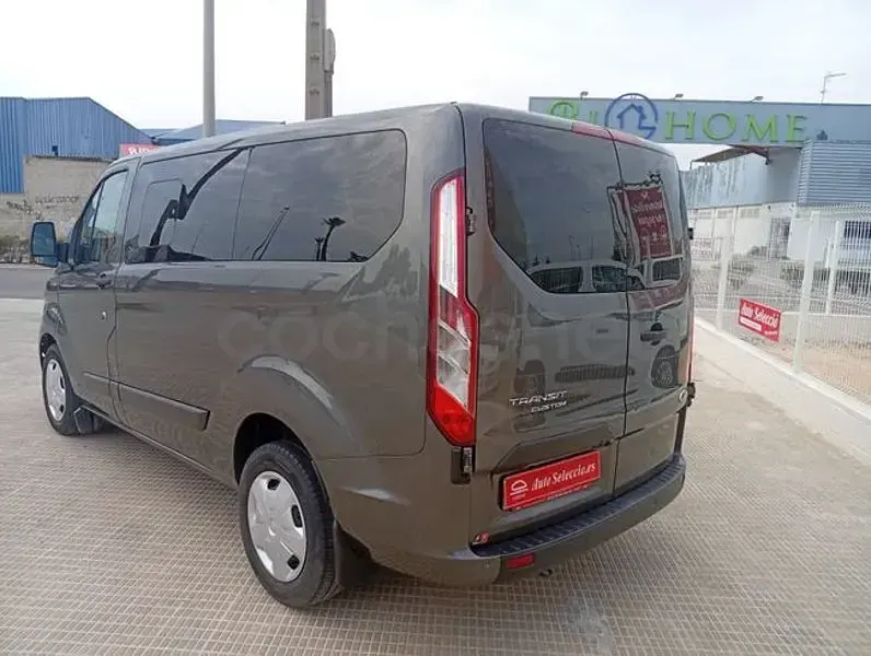 Usado Ford Transit Custom Nugget 130 CV (95 kW) 2023 Gris / plata Monovolumen