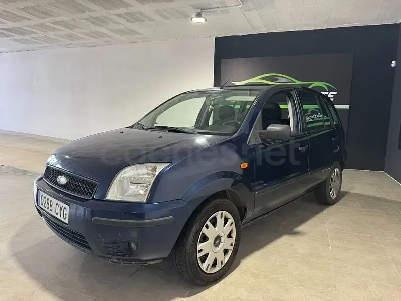 Usado Ford Fusion 101 CV (74 kW) 2004 Azul Utilitario