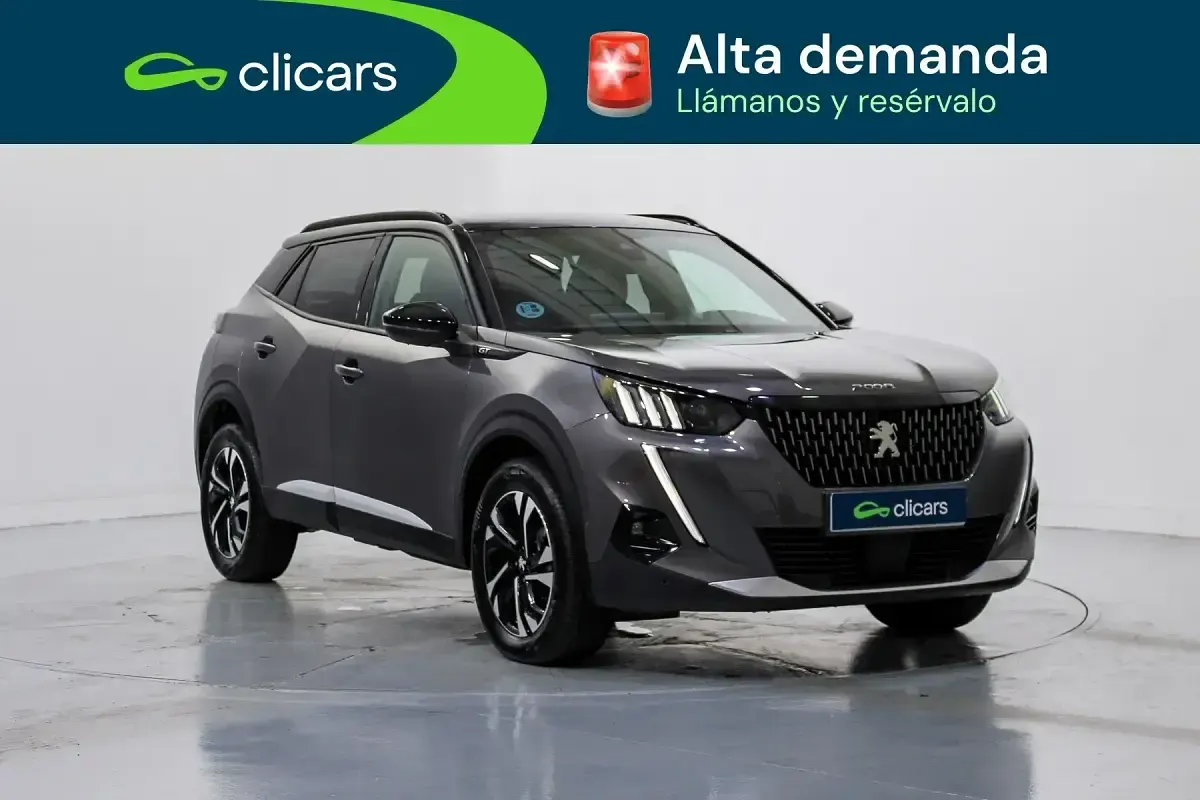 Usado Peugeot 2008 GTi 130 CV (95 kW) 2022 Gris SUV