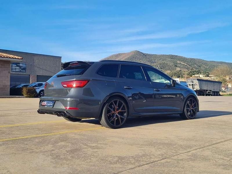 Usado Seat Leon ST 4Drive 300 HP (220 kW) 2019 Cinzento Carrinha