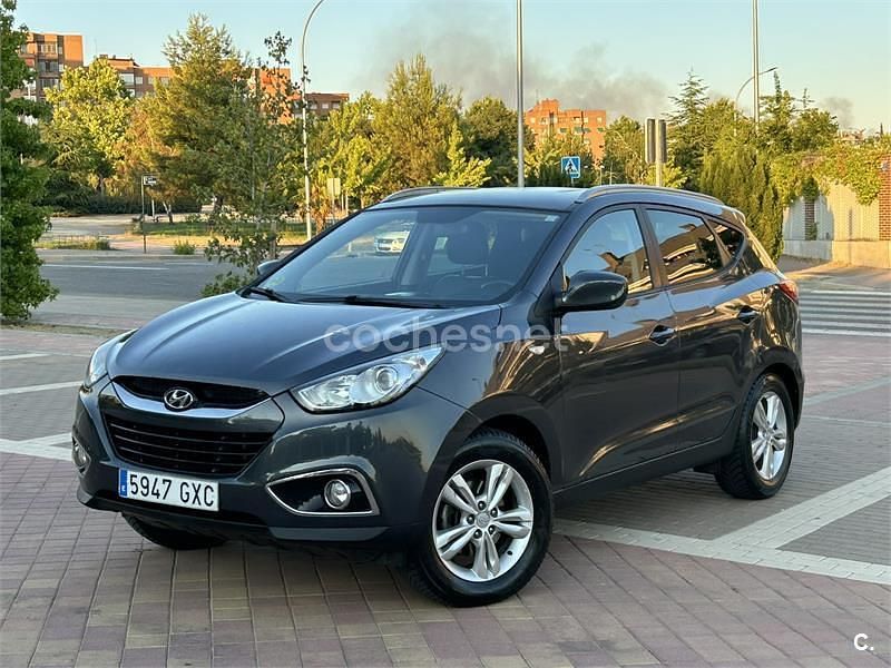Gris / plata Usado 2010 Hyundai ix35 GLS SUV | 6999 € (Precio justo) - Imagen 1/4