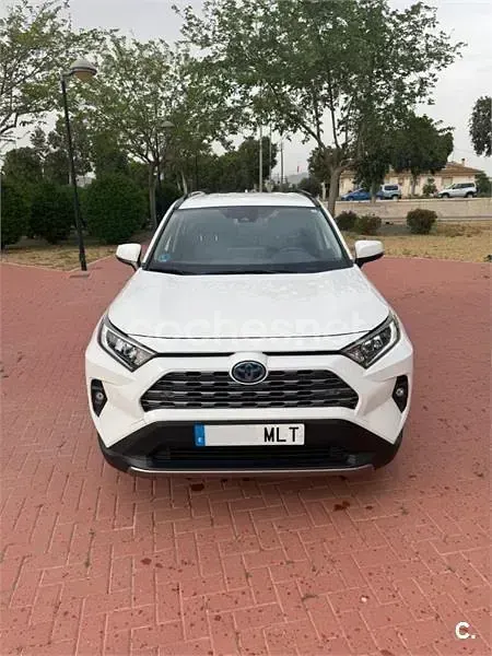 Usado Toyota RAV4 Hybrid Advance 218 CV (160 kW) 2023 Blanco SUV