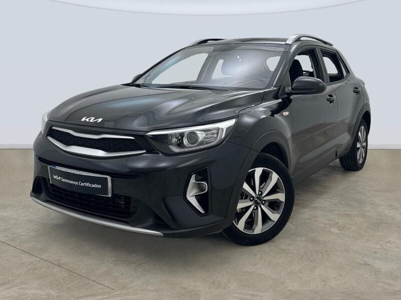 Negro Usado 2023 Kia Stonic SUV | 16.495 € (Precio justo) - Imagen 1/4