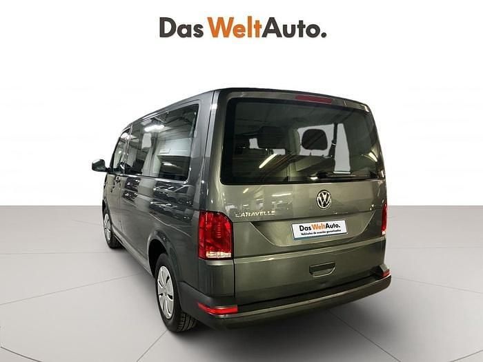 Gris Usado 2024 VW Caravelle Monovolumen | 38.490 € (Precio justo) - Imagen 1/4
