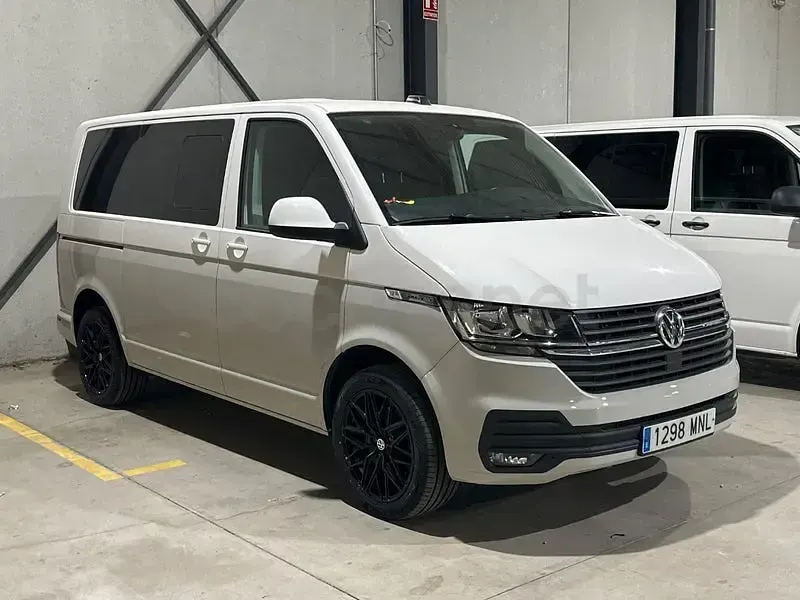 Usado VW Caravelle 150 CV (110 kW) 2024 Blanco Van