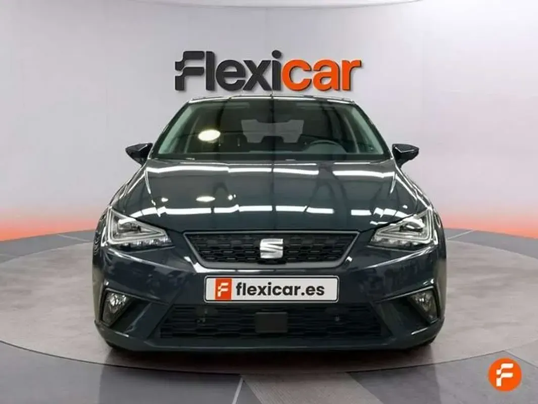 Usado Seat Ibiza Style 80 CV (58 kW) 2025 Gris Utilitario