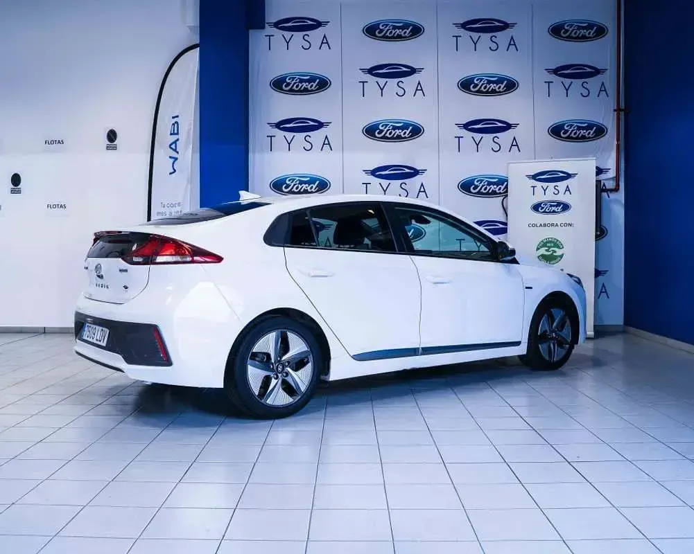 Usado Hyundai Ioniq 141 CV (103 kW) 2020 Blanco Utilitario