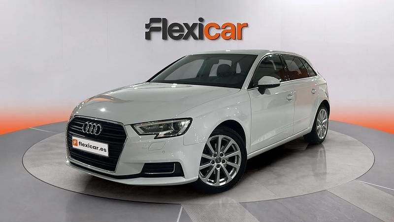 Käytetty Audi A3 Premium 150 HP (110 kW) 2017 Valkoinen Sedan