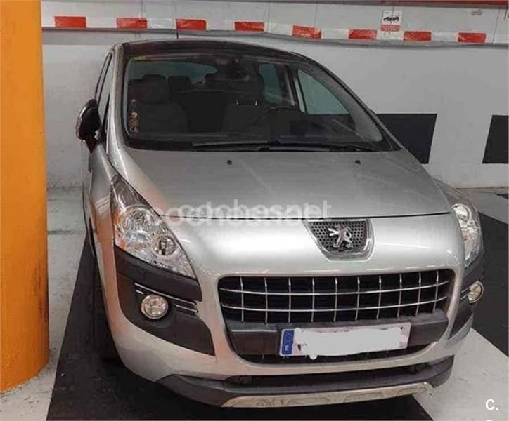 Usado Peugeot 3008 Premium 156 CV (114 kW) 2012 Gris / plata Familiar