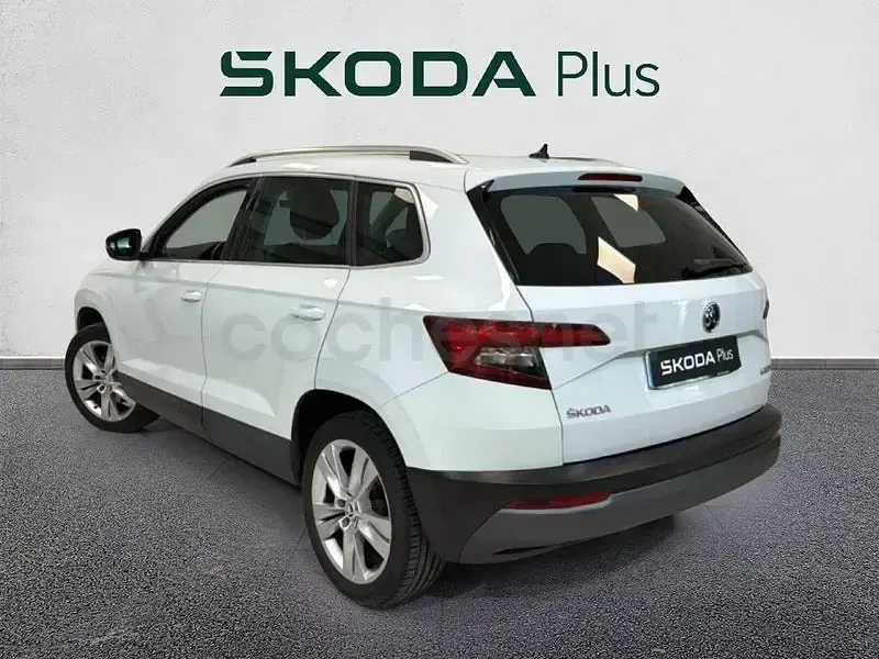 Usado Skoda Karoq Style 150 CV (110 kW) 2018 Blanco SUV