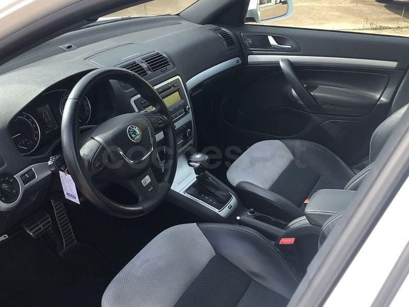 Usado Skoda Octavia RS 170 CV (125 kW) 2012 Blanco Berlina