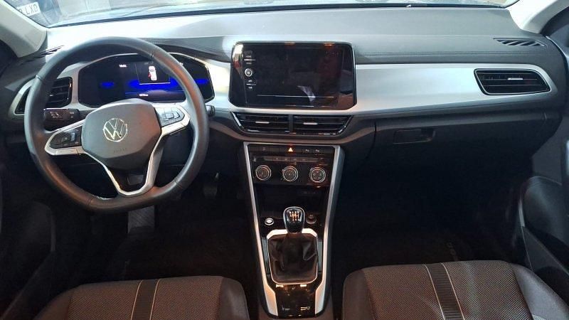 Usado VW T-Roc 116 CV (85 kW) 2025 Azul petroleo metalizado SUV