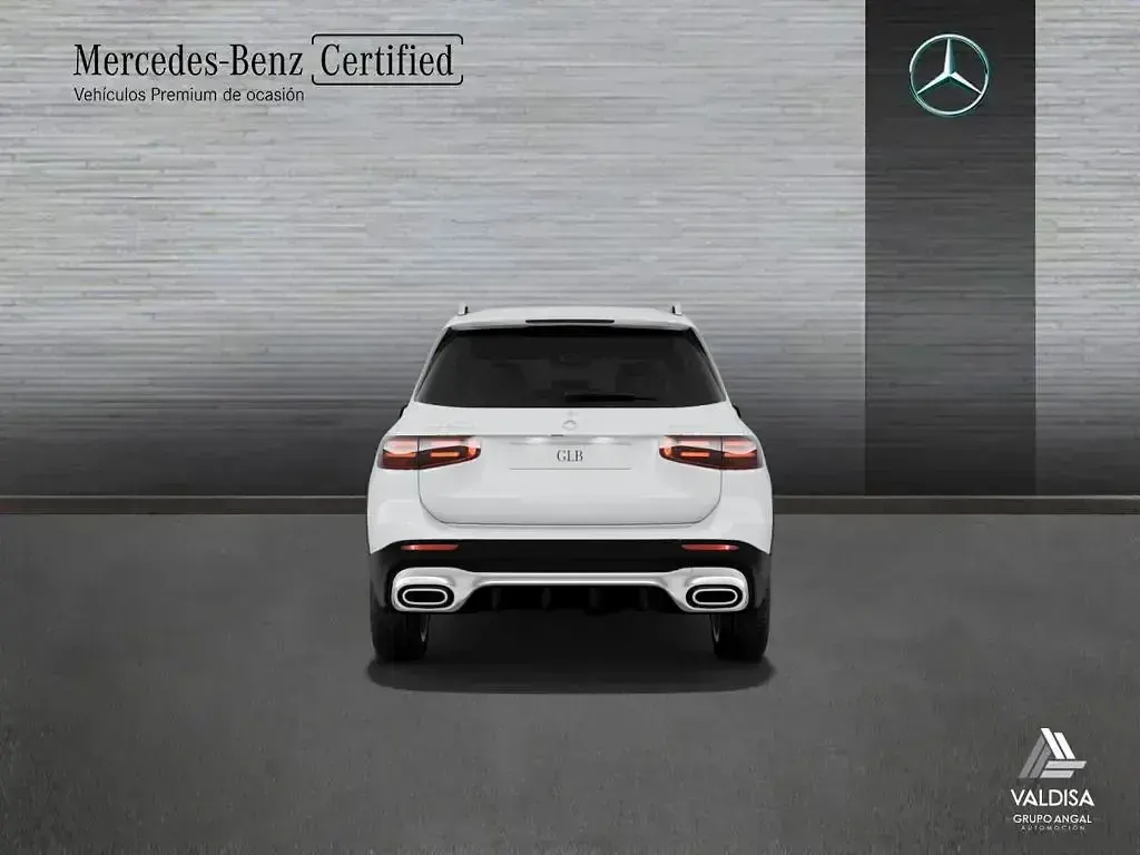 Usado Mercedes GLB200 150 CV (110 kW) 2024 Blanco SUV