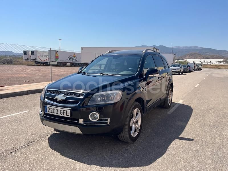 Negro Usado 2008 Chevrolet Captiva LT SUV | 5900 € (Precio justo) - Imagen 1/4