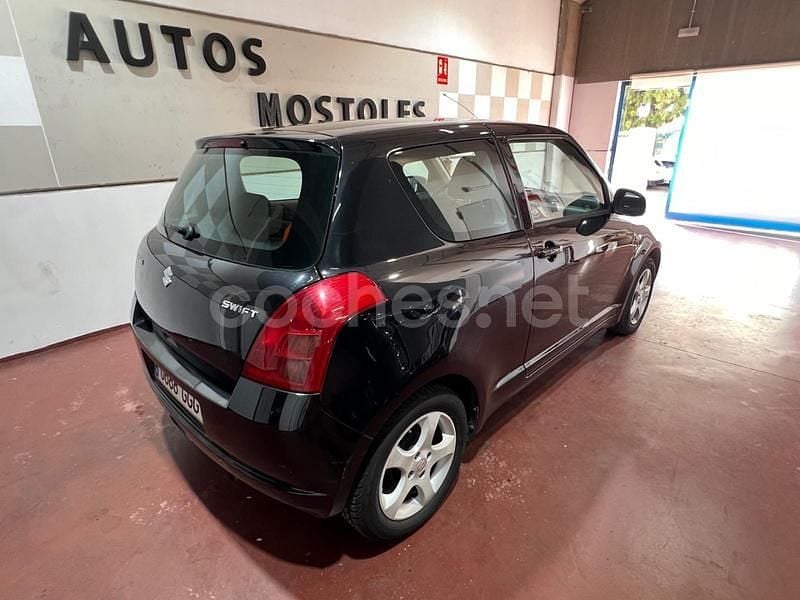 Usado Suzuki Swift GLX 92 CV (67 kW) 2008 Negro Utilitario