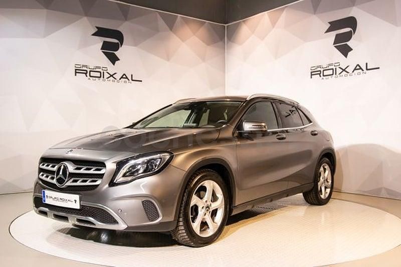 Usado Mercedes GLA200 136 CV (100 kW) 2019 Gris / plata SUV