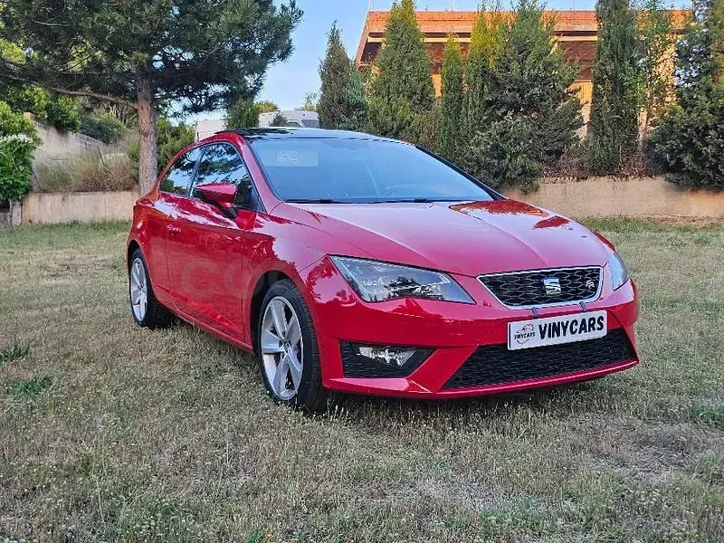Usado Seat Leon FR 150 CV (110 kW) 2015 Rojo Berlina