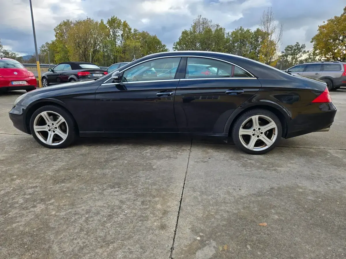 Usado Mercedes CLS500 306 CV (225 kW) 2005 Coupe