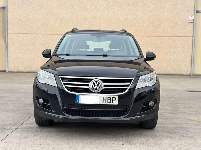 Negro Usado 2011 VW Tiguan Advance SUV | 8990 € (Precio justo) - Imagen 1/4