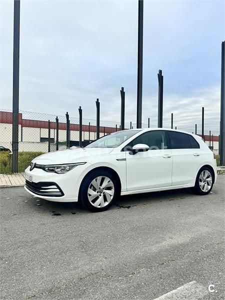 Usado VW Golf VIII Style 150 CV (110 kW) 2020 Blanco Berlina