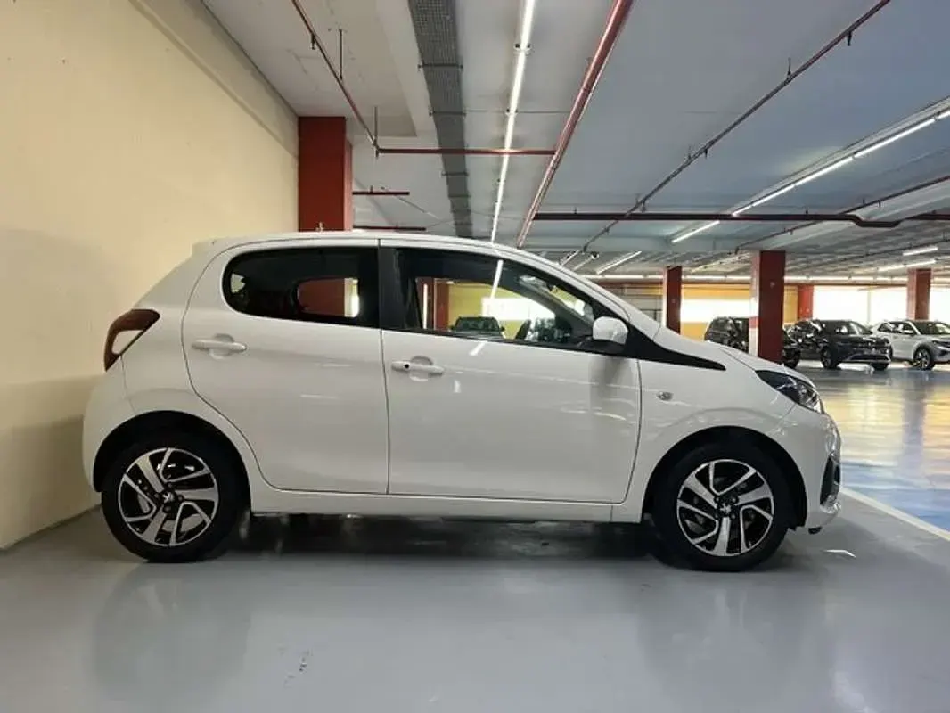 Usado Peugeot 108 Allure 72 CV (52 kW) 2019 Blanco Utilitario