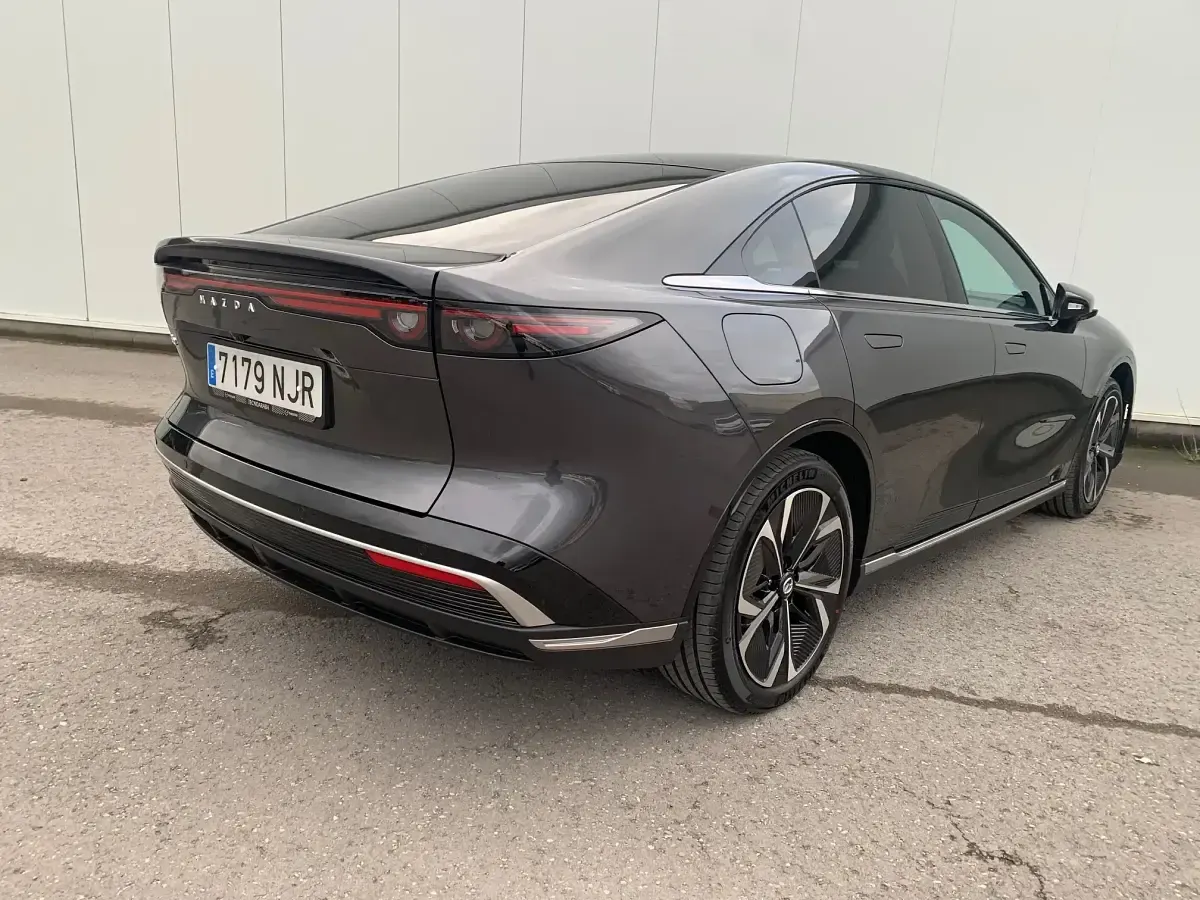 Nuevo Mazda 6e Takumi-Line 180 kW (245 CV) 2026 Otro Berlina