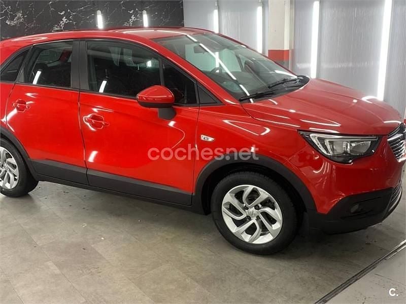 Usado Opel Crossland X Selective 81 CV (59 kW) 2017 Rojo SUV