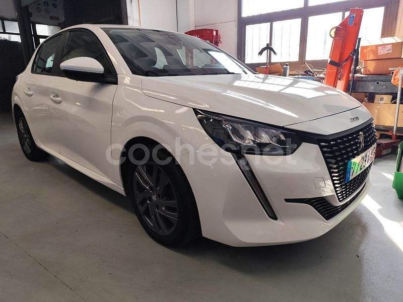 Blanco Usado 2021 Peugeot 208 Active Utilitario | 10.890 € (Precio justo) - Imagen 1/4