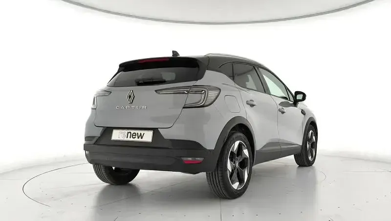 Occasion Renault Captur Techno 100 PK (73 kW) 2025 Grijs SUV