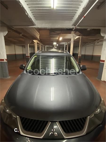 Usado Mitsubishi Outlander 140 CV (102 kW) 2007 Gris / plata SUV
