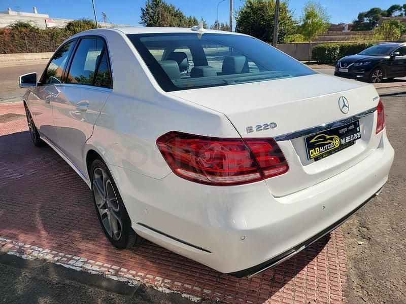 Usado Mercedes E220 Avantgarde 170 CV (125 kW) 2016 Blanco Berlina