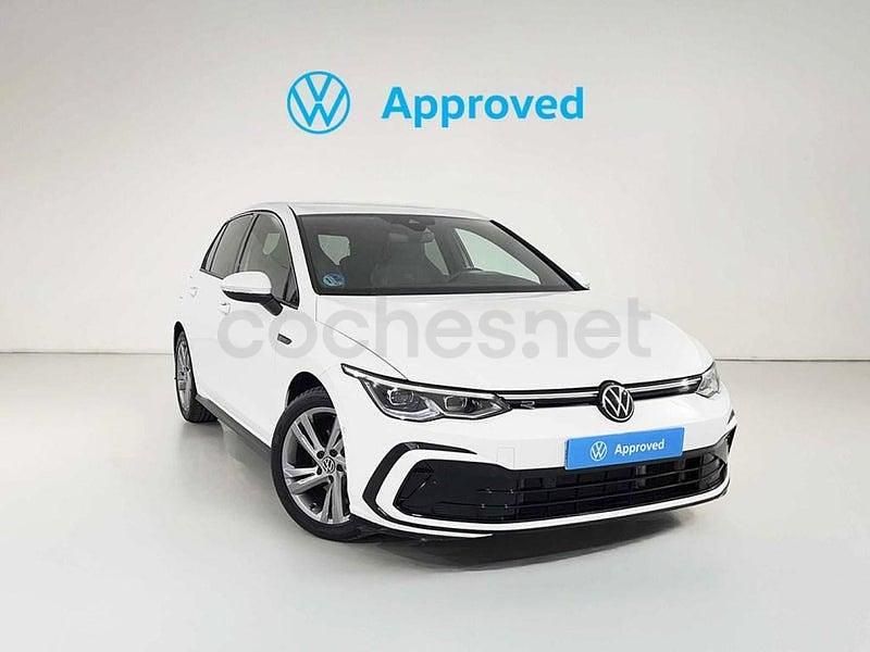 Usado VW Golf VIII R-line 150 CV (110 kW) 2024 Blanco Berlina