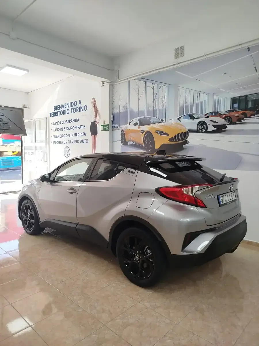 Begagnad Toyota C-HR Advance 122 HK (89 kW) 2020 Grå SUV
