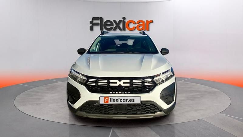 Usado Dacia Sandero Expression 101 CV (74 kW) 2023 Blanco Berlina