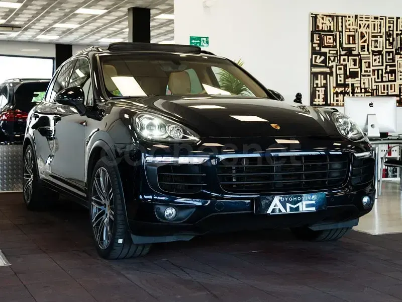 Usado Porsche Cayenne S E-Hybrid 416 CV (305 kW) 2015 Negro SUV