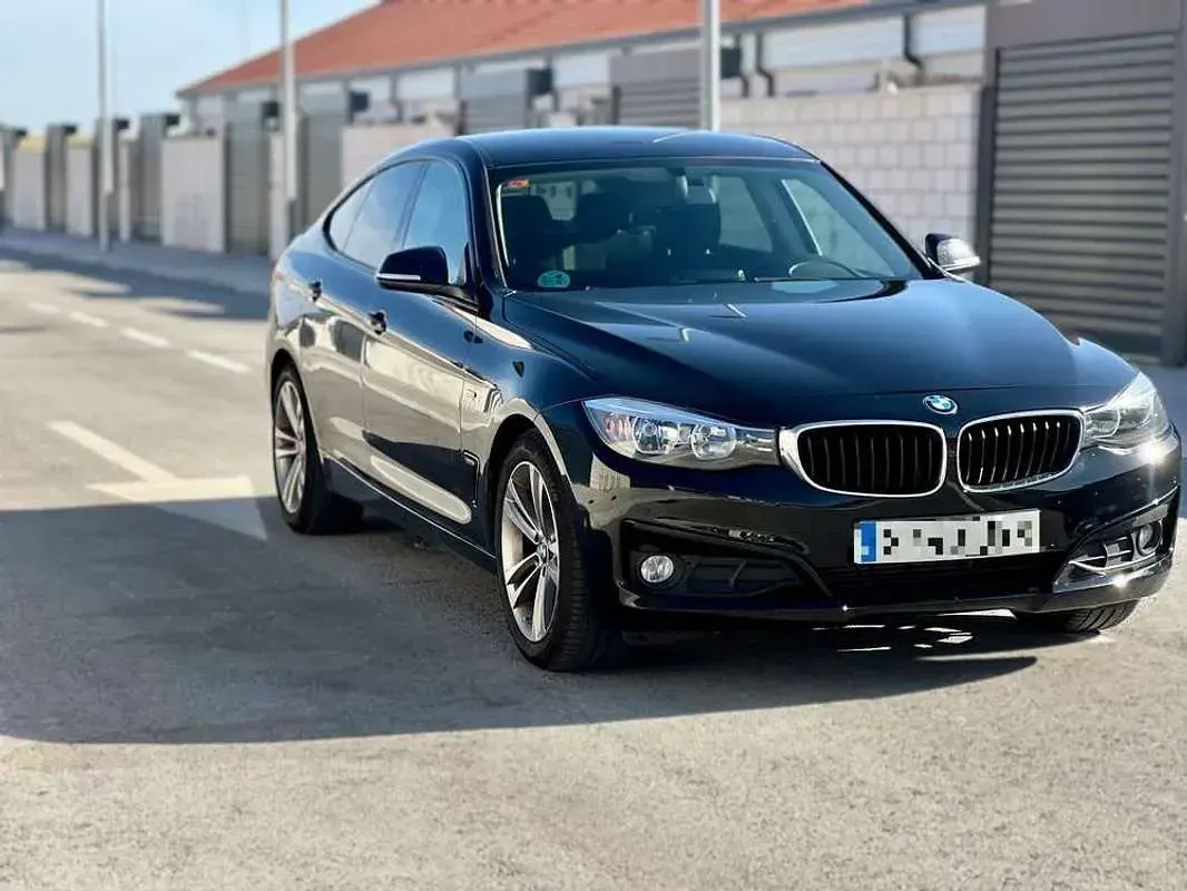Usado BMW 318 Gran Turismo 136 CV (100 kW) 2014 Negro Coupe