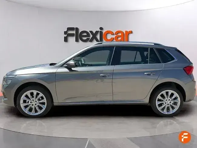 Usado Skoda Kamiq Sport 150 CV (110 kW) 2022 Gris SUV