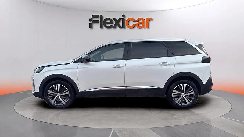 Usado Peugeot 5008 Allure 131 CV (96 kW) 2023 Blanco SUV
