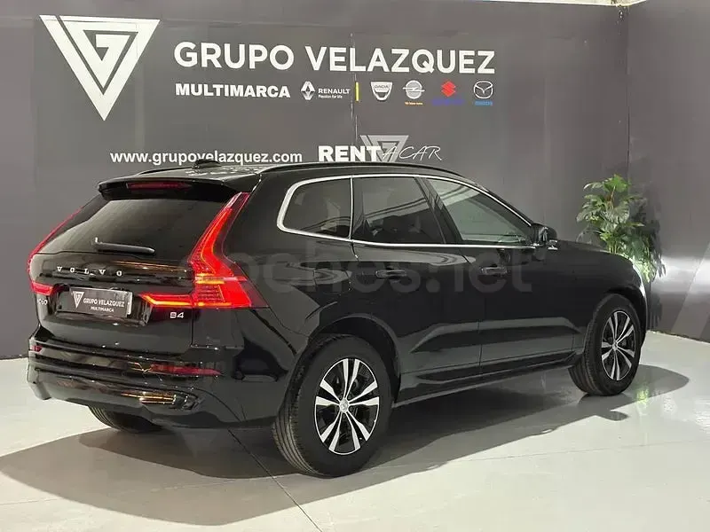 Usado Volvo XC60 Momentum 197 CV (144 kW) 2021 Negro SUV