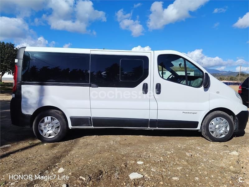 Usado Renault Trafic LIMITED 120 CV (88 kW) 2019 Blanco Monovolumen