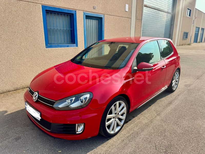 Rojo Usado 2010 VW Golf VI GTD Berlina | 8000 € (Super precio) - Imagen 1/4