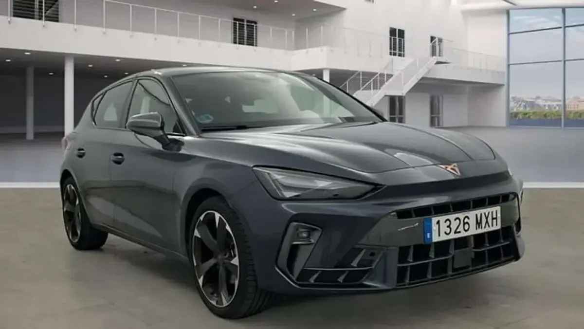 Usado Cupra Leon 150 CV (110 kW) 2024 Negro Utilitario