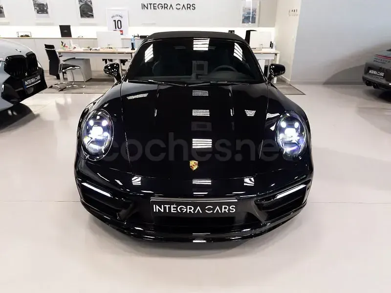 Usado Porsche 911 Carrera 4 GTS 480 CV (353 kW) 2022 Negro Descapotable